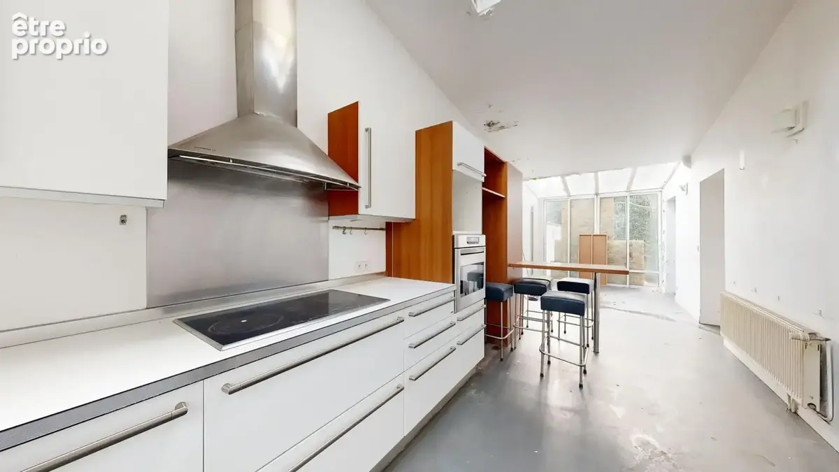 Nanterre centre-ville propriété de charme 225 m²  jardin arboré fort potentiel - photo 13