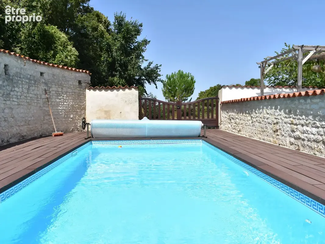 Maison de charme avec piscine à proximité de Matha - photo 16