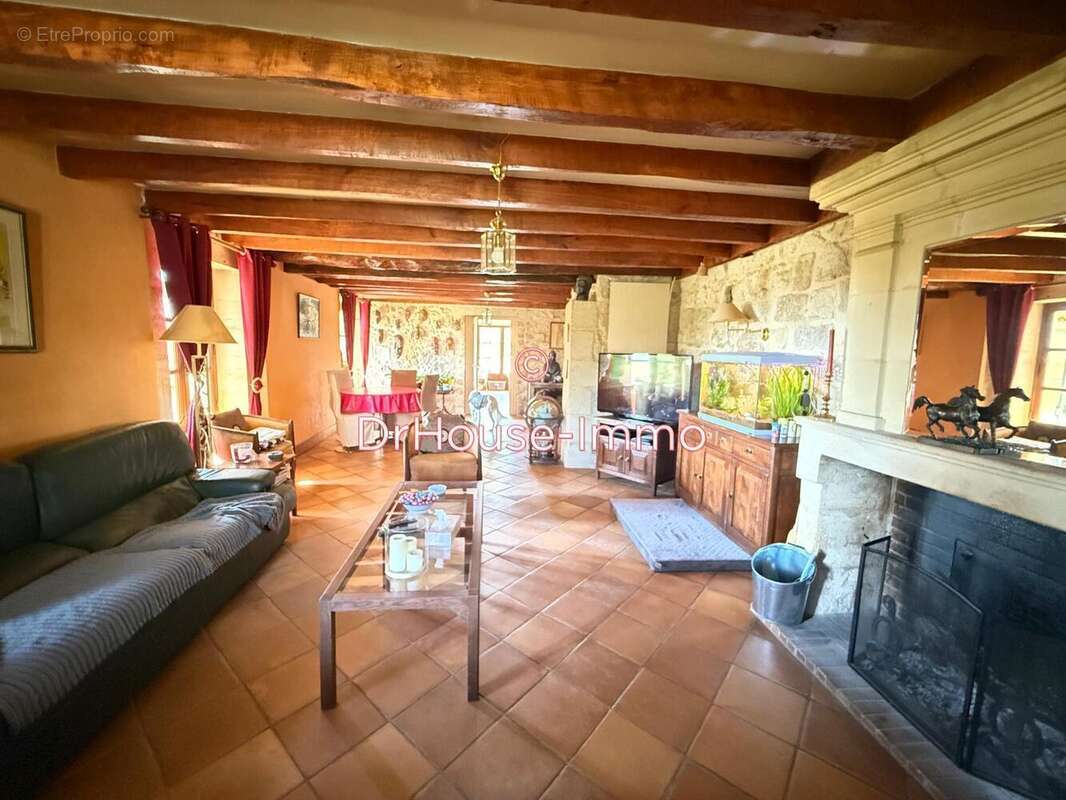 Maison à SAINT-JEAN-DE-BLAIGNAC