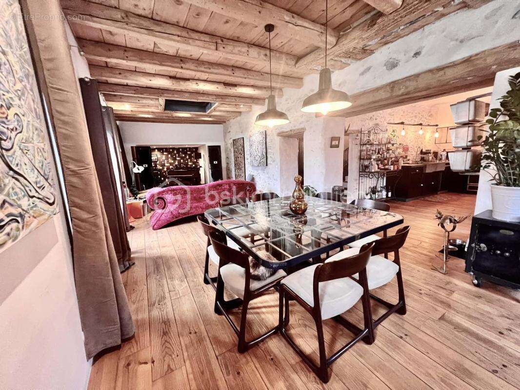 Maison à SAINT-REMY-DE-MAURIENNE