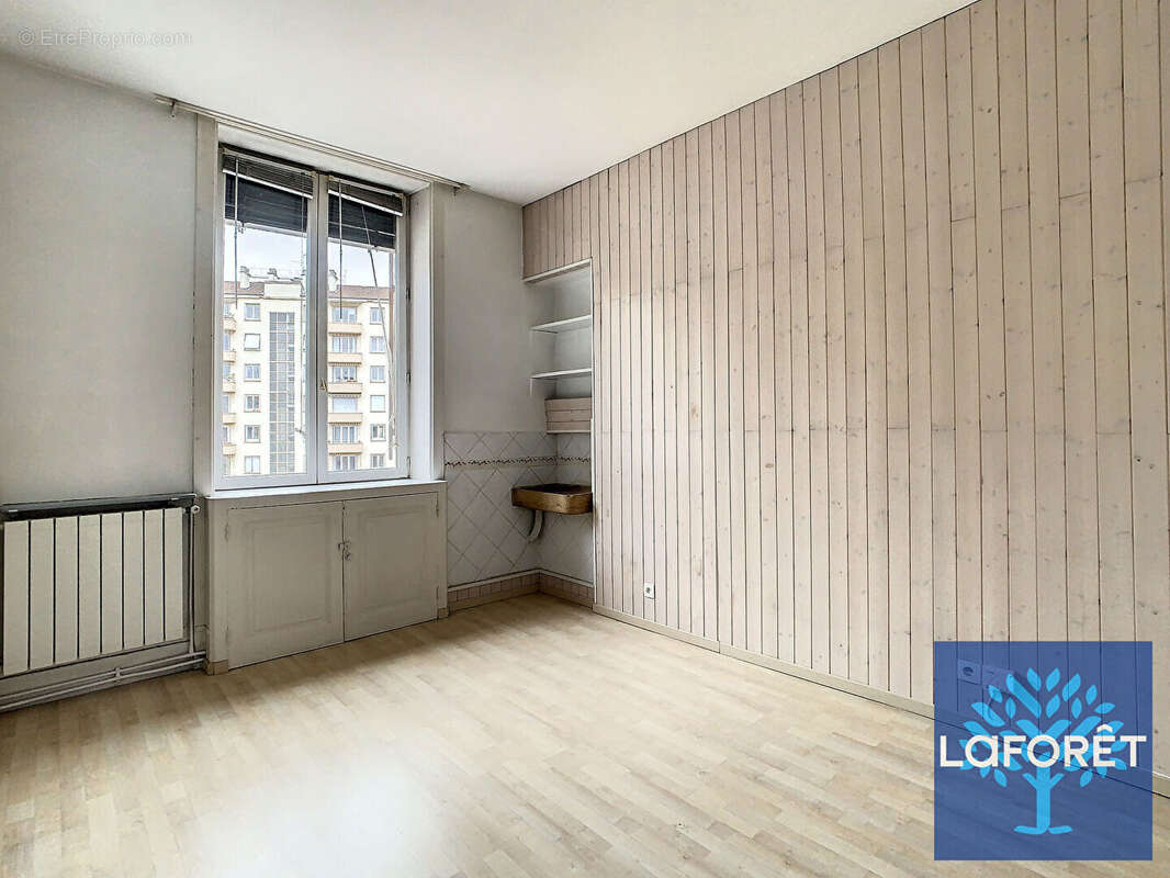 Lyon 7ème :  T3 (91 m2) avec balcon - photo 9