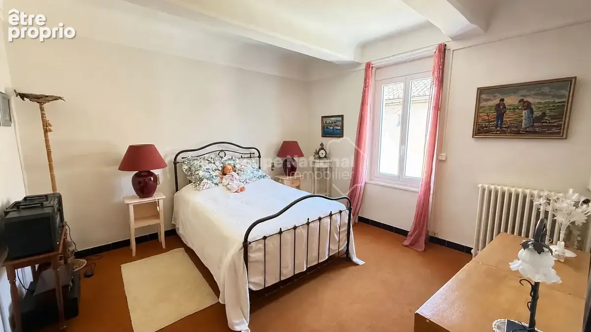Exclusivité - Maison de maître - Espace et potentiel - photo 16