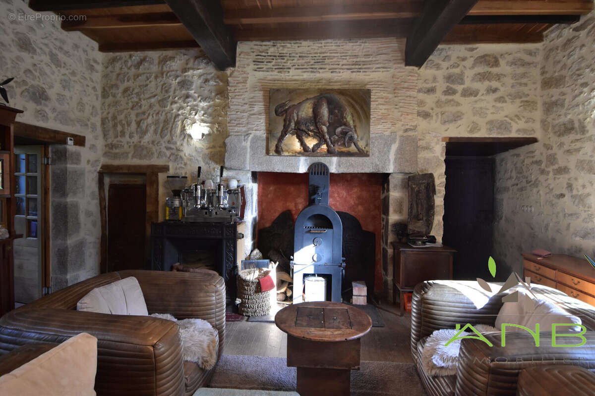 Autre à BUSSEROLLES