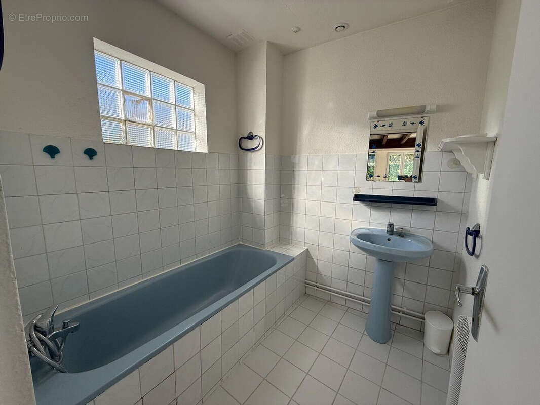 Maison à MESCHERS-SUR-GIRONDE