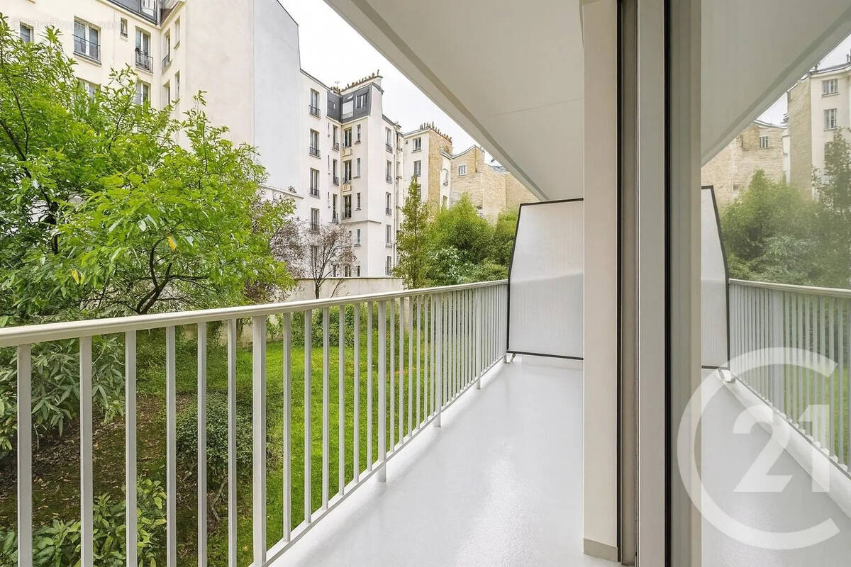 Appartement à PARIS-14E