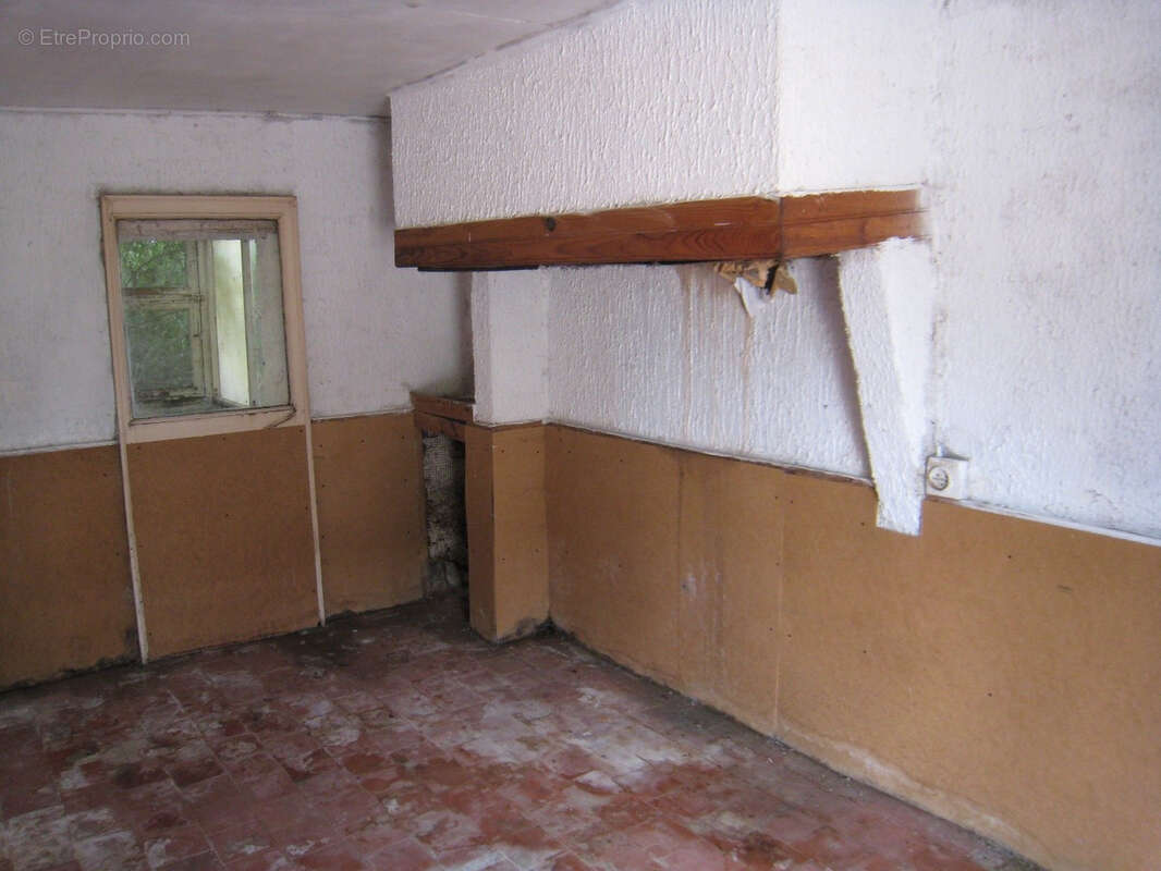 Maison à CHARRIN
