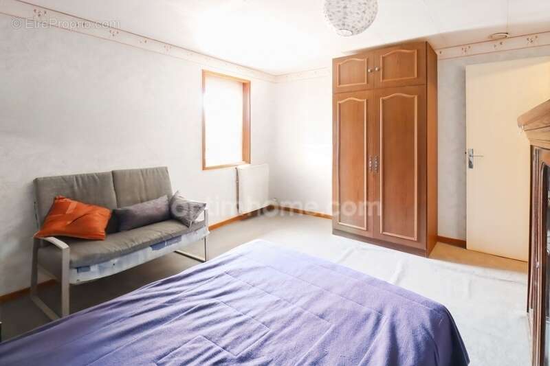 Maison à MAGNAC-LAVAL