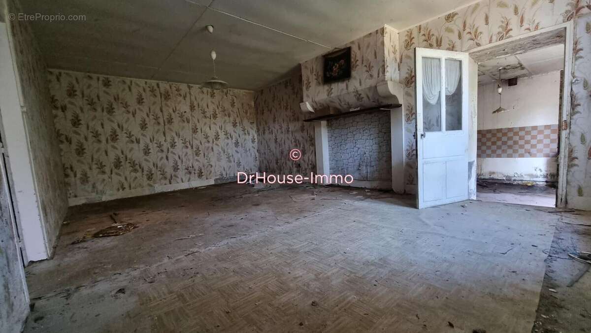 Maison à AIGURANDE