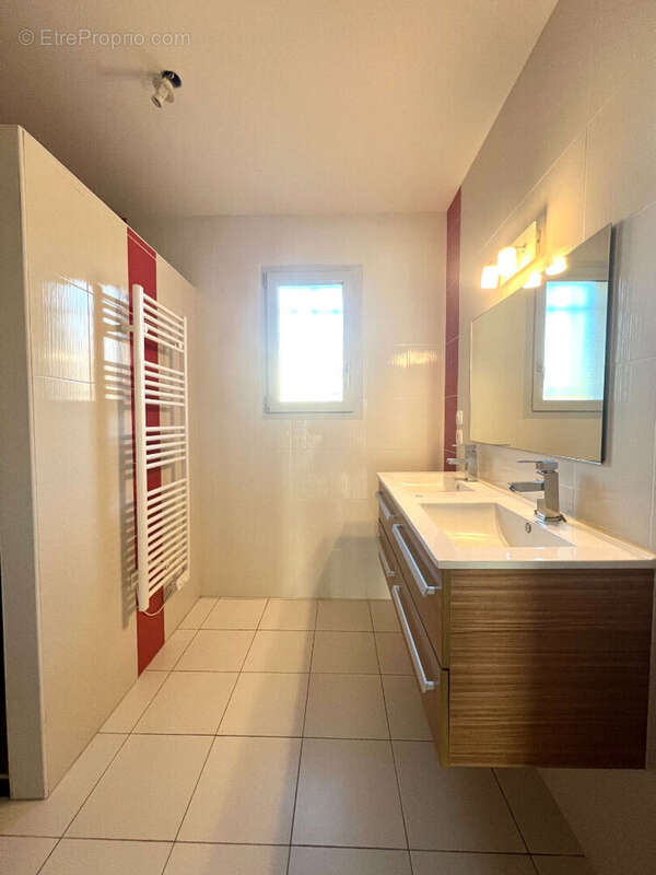 Maison à GIOU-DE-MAMOU