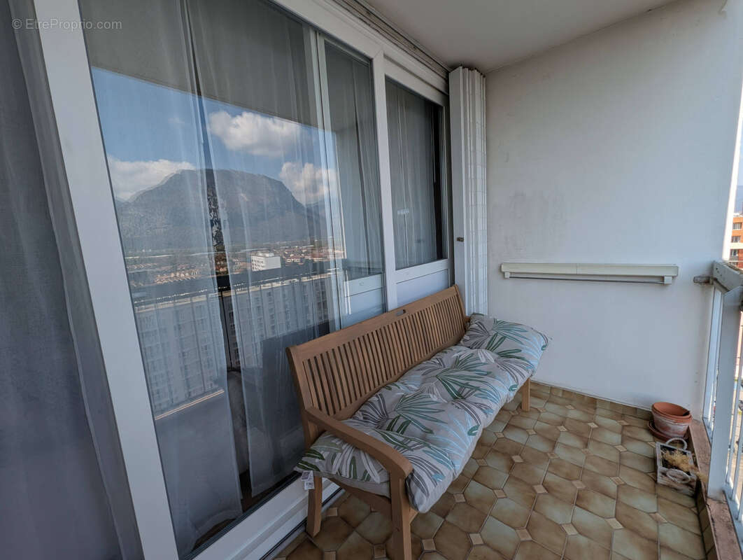 Appartement à SASSENAGE