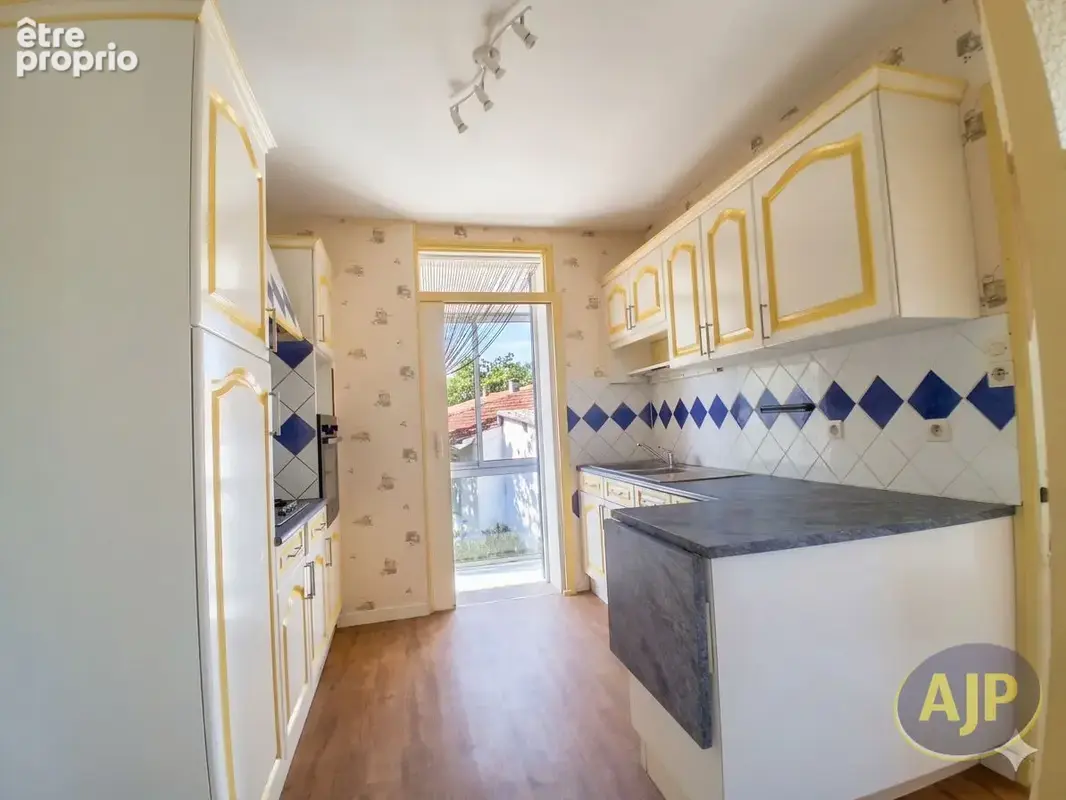 Maison à vendre Saintes Rive Droite (hors zone inondable) - photo 3
