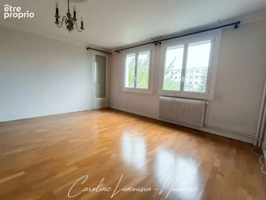 CHOLET HYPERCENTRE Appartement 3 chambres - photo 3