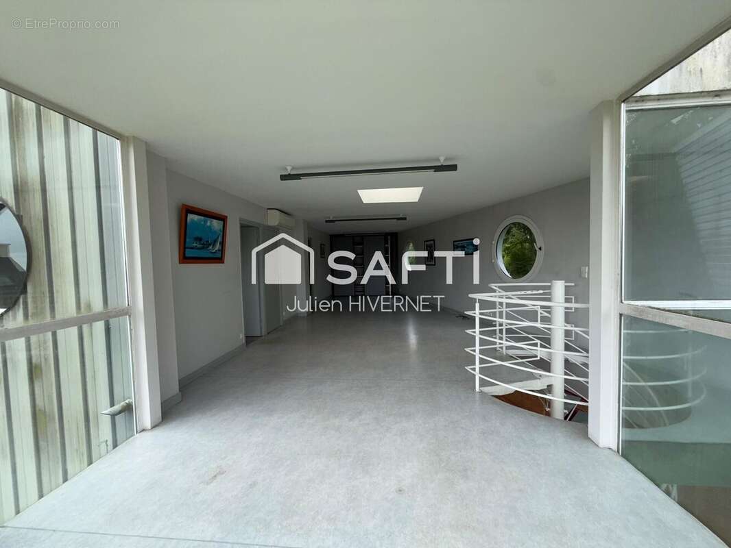 Photo 2 - Commerce à PLOURIN-LES-MORLAIX