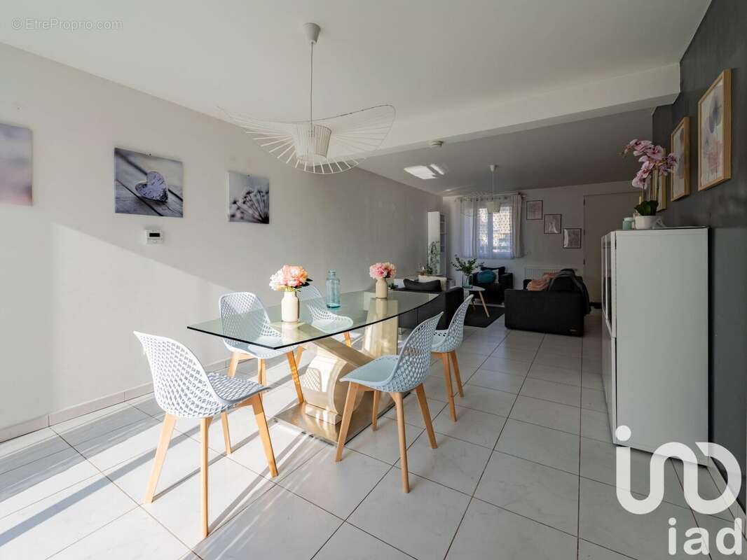 Photo 4 - Maison à MOUSSY-LE-VIEUX