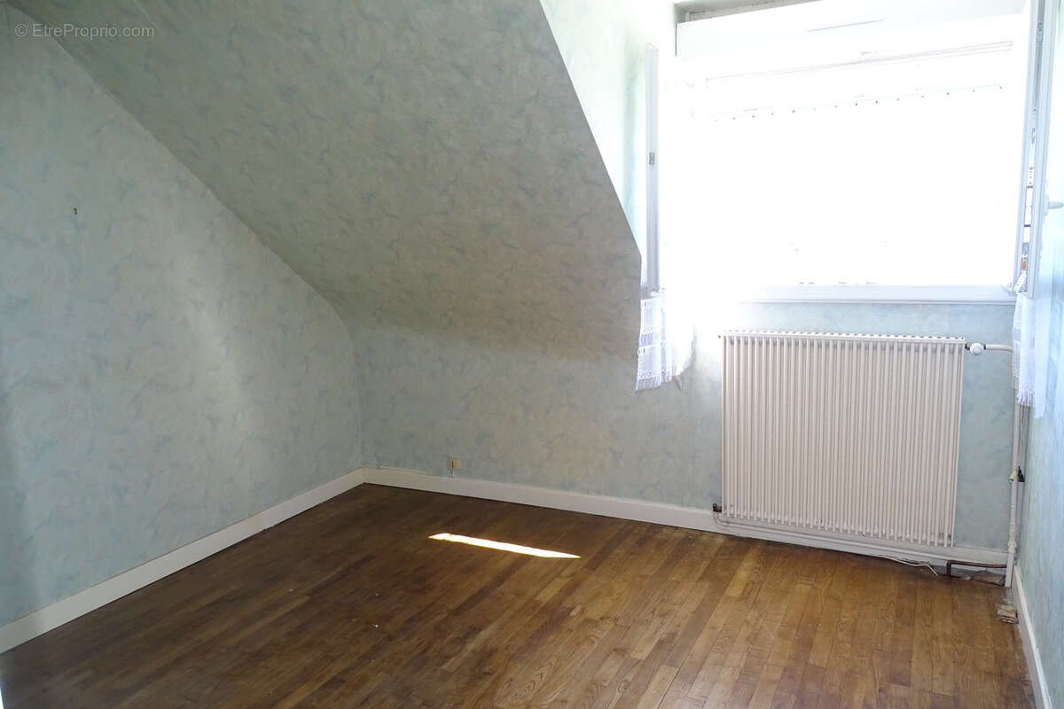 Maison à DEUX-EVAILLES