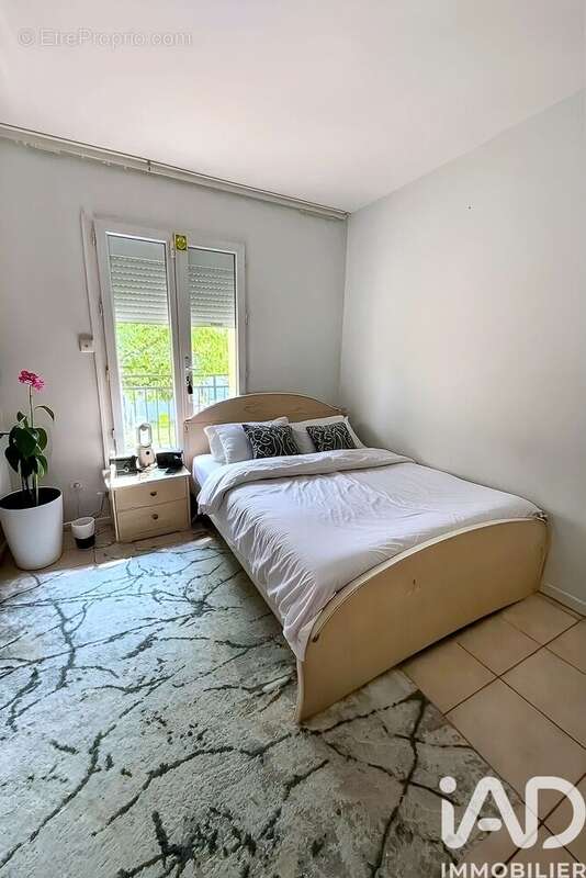 Photo 4 - Maison à RIS-ORANGIS