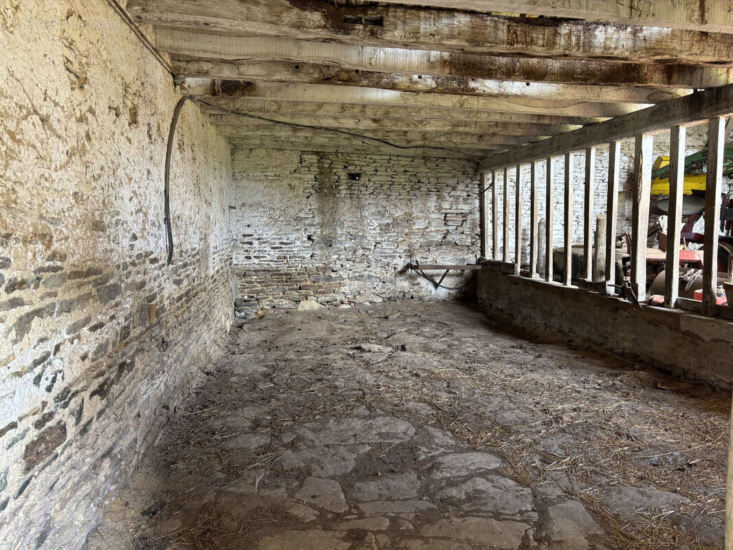 Maison à PREVERANGES