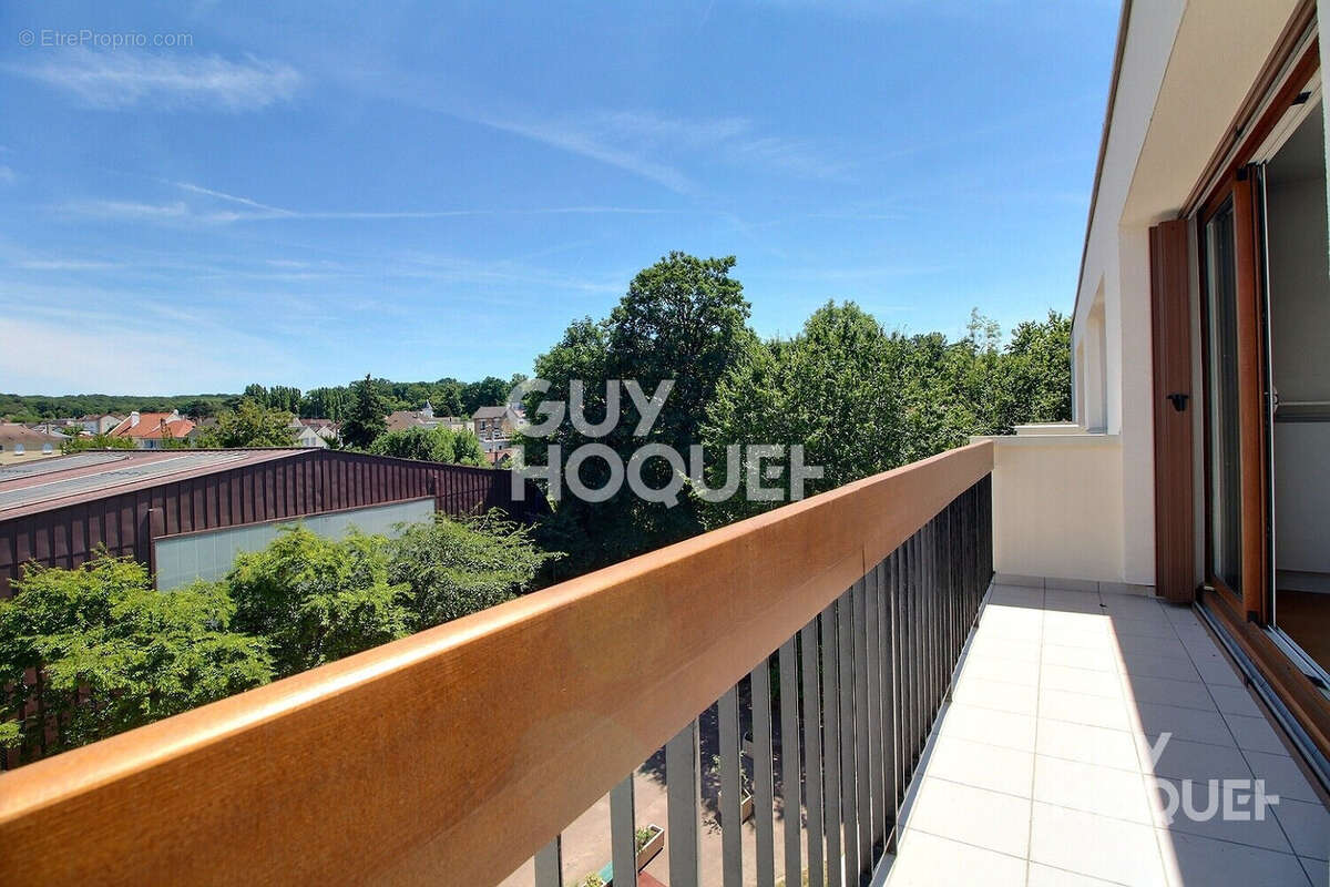 Appartement à CHAVILLE