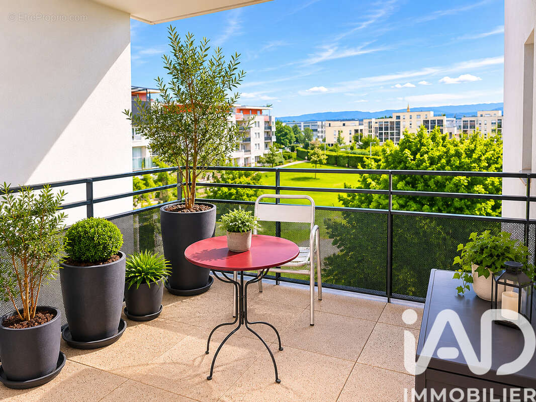 Photo 2 - Appartement à L'ISLE-D'ABEAU
