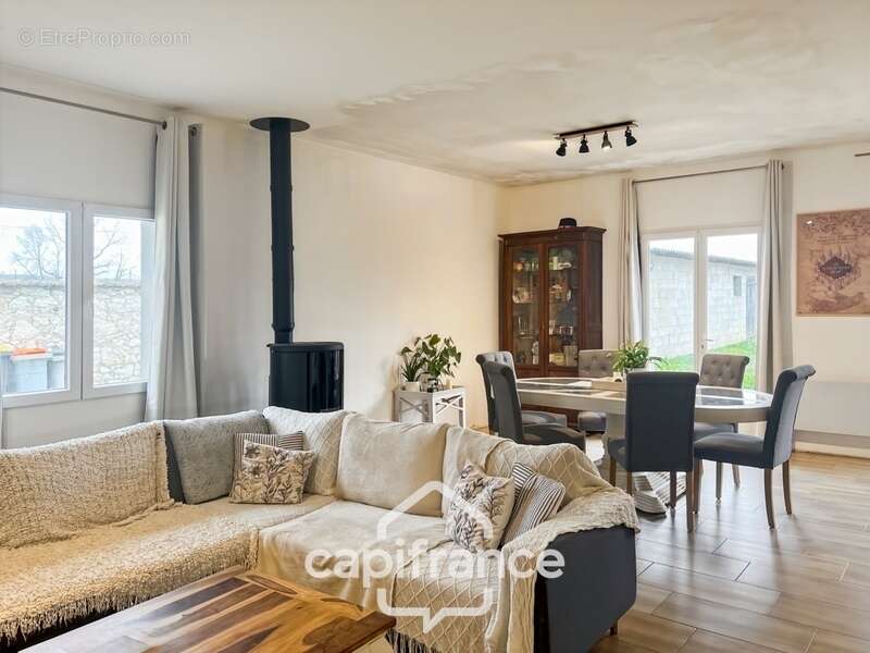 Maison à LAMAGISTERE