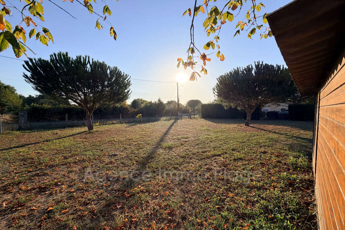 Maison 70 m² à Jau-Dignac-Et-Loirac  - photo 3