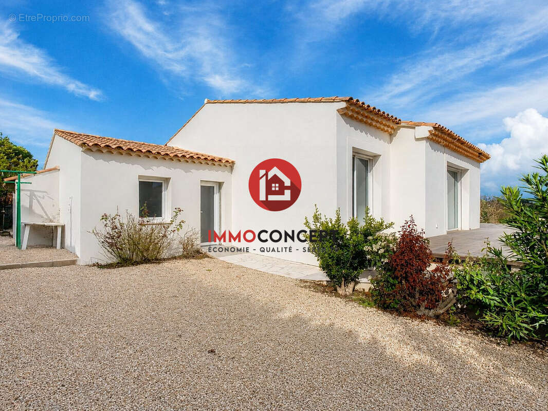 Maison à PUJAUT