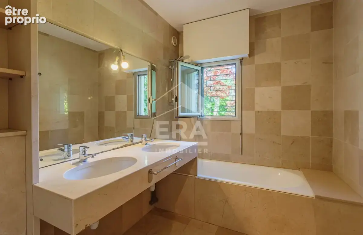 Vente - appartement T3 - Biarritz - Terrasse, Jardin & parking en sous sol - photo 8