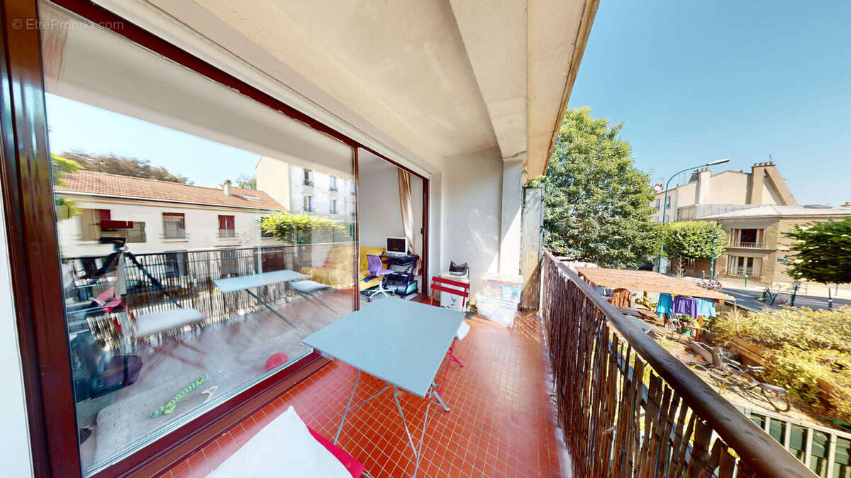Eglise de pantin  grand studio  grand balcon avec vue degagee  exposition est  31 m²  balcon  calme & lumineux  cave  - photo 4