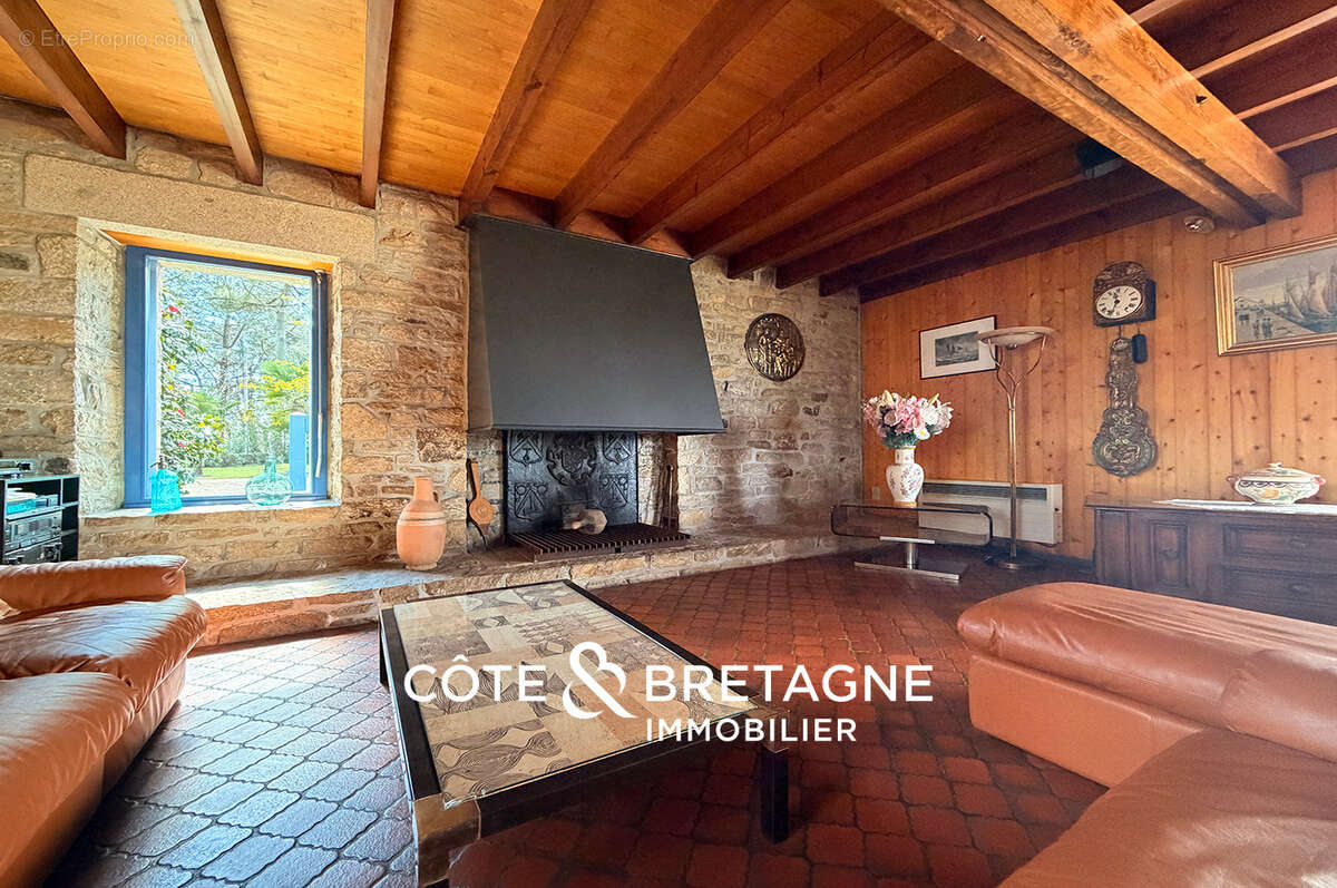 Maison à LOCOAL-MENDON
