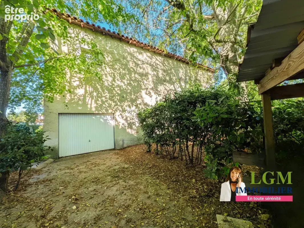 Maison 160m² - 5 chambres avec jardin et garage sur un terrain de 490m² - photo 2