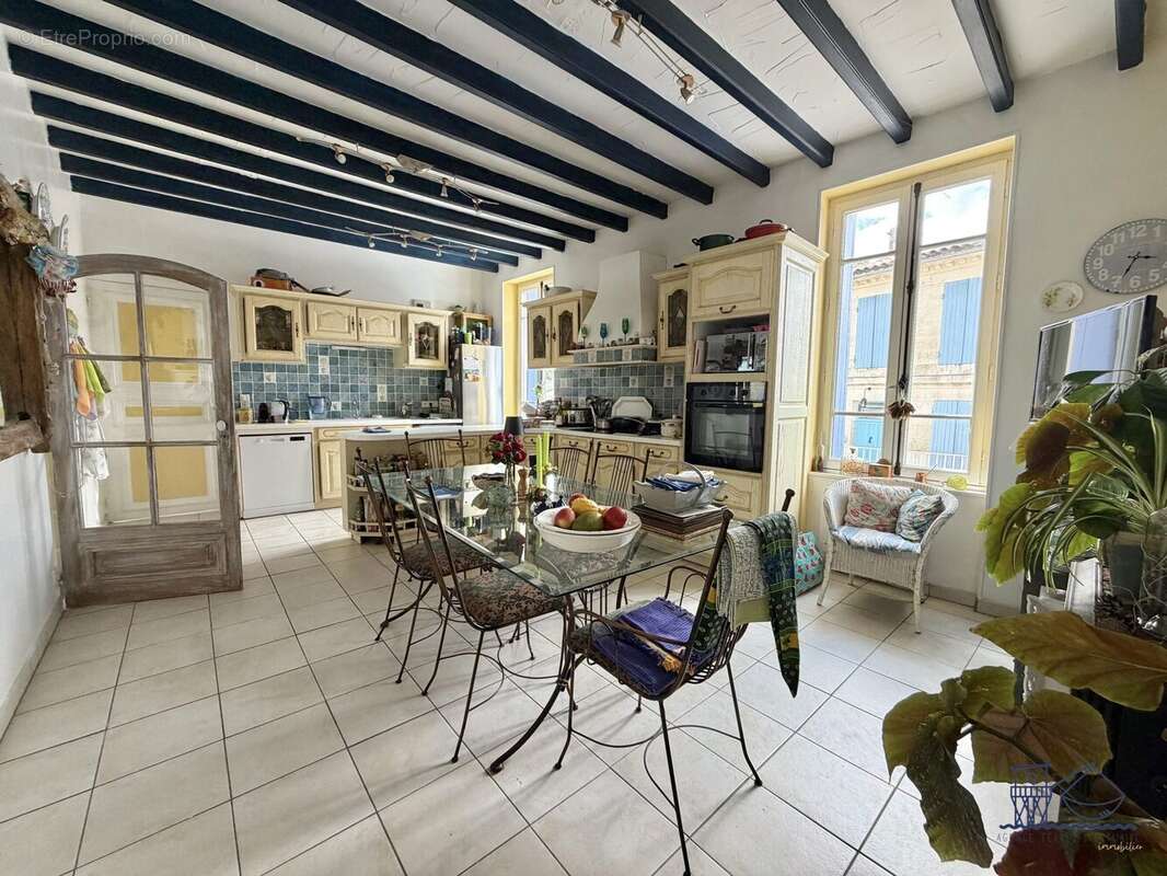 Maison à CHENAC-SAINT-SEURIN-D'UZET