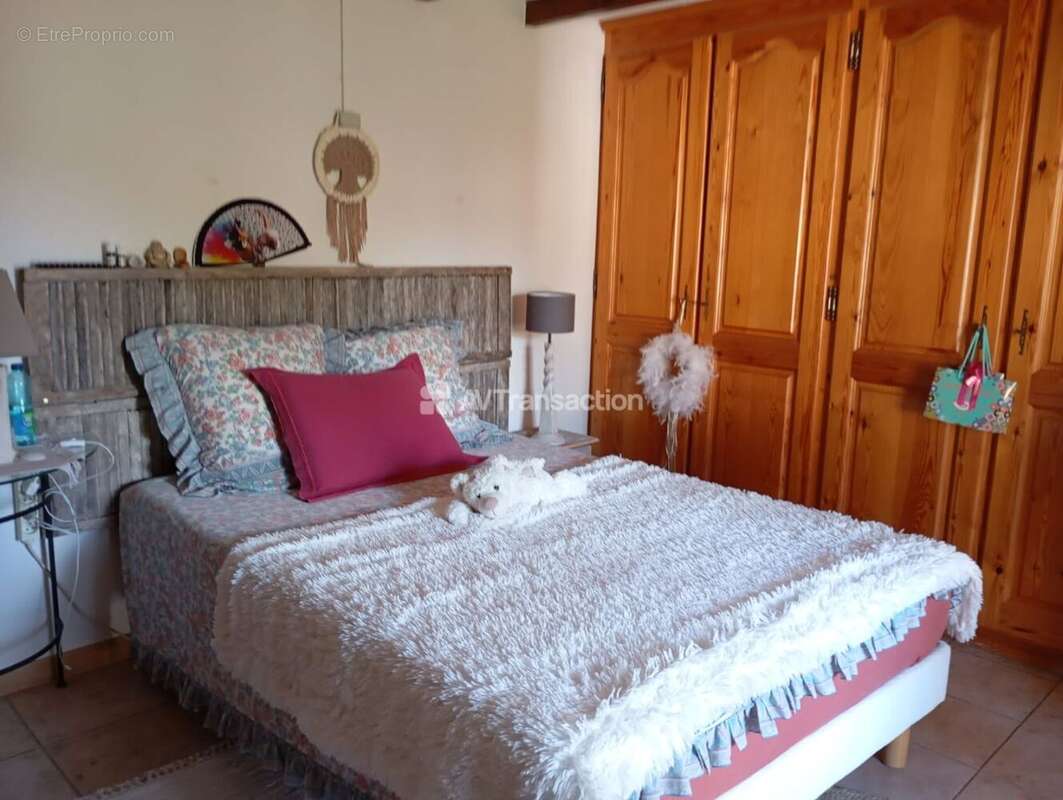 Maison à ROQUEBRUNE-SUR-ARGENS