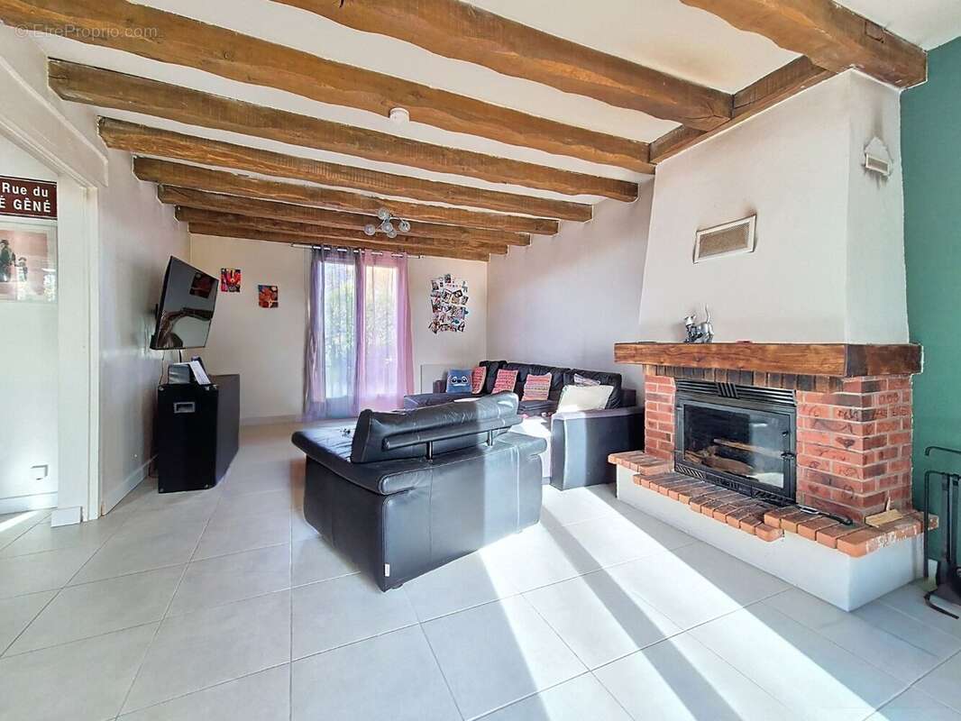 Maison à NOGENT-SUR-VERNISSON