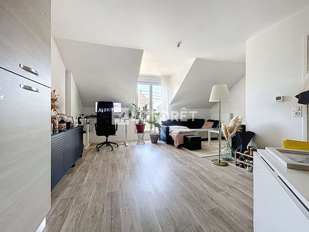 Appartement à CHILLY-MAZARIN