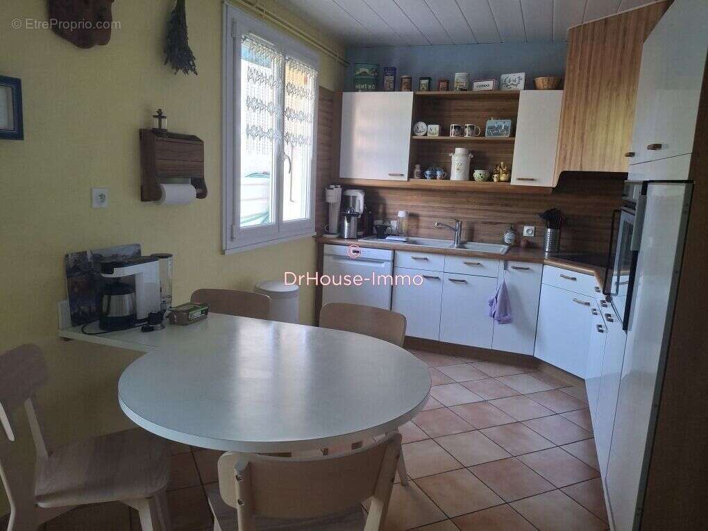 Maison 98 m² à Cornas  - photo 5