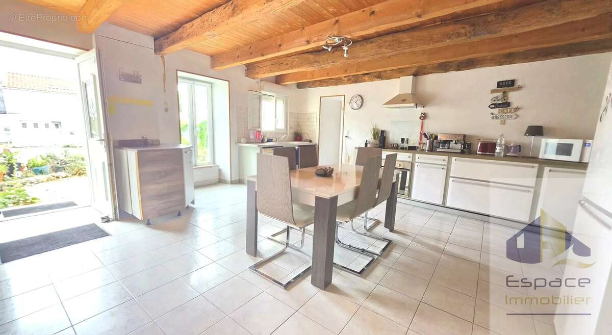 Maison Coup de cœur de 120m² à Thairé - photo 2