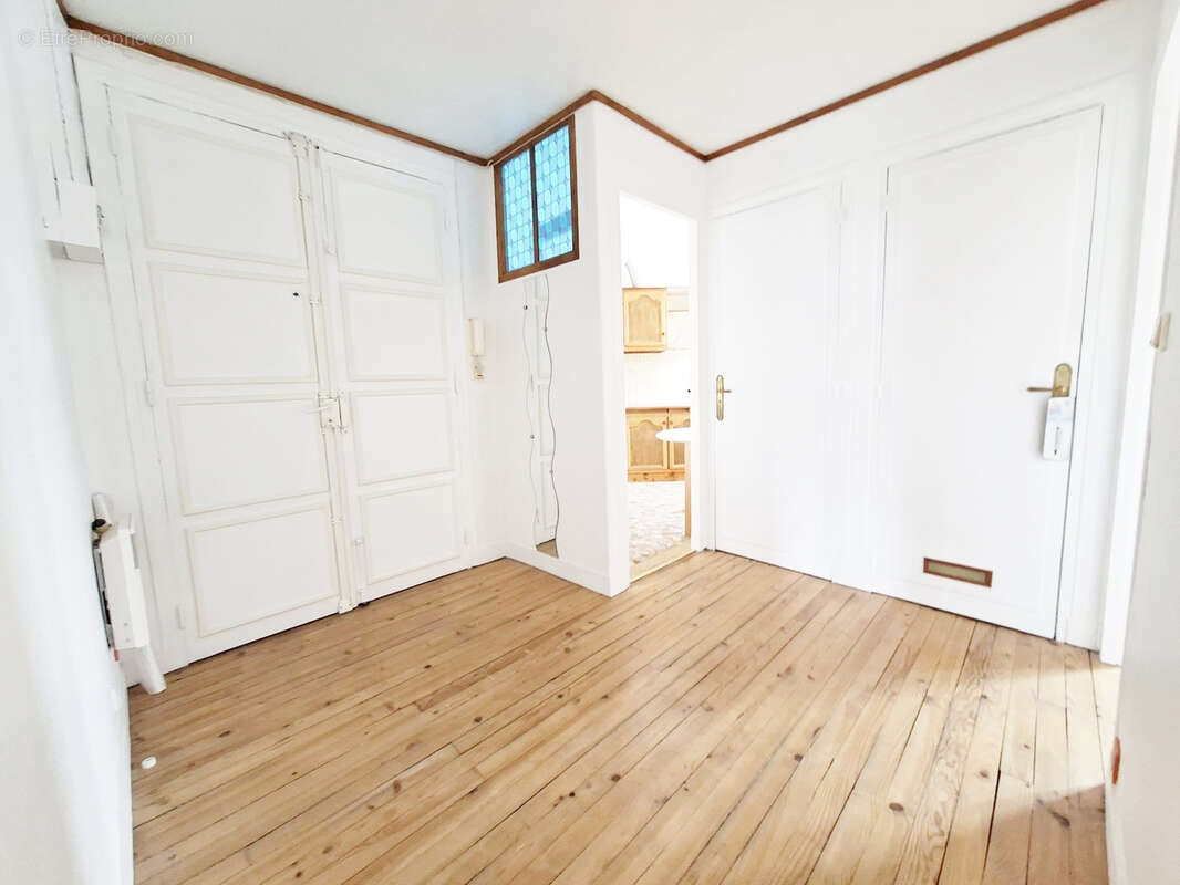 Pontoise - gare - appartement avec ascenseur - photo 6
