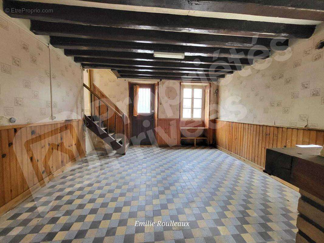 Maison à ANGERVILLIERS