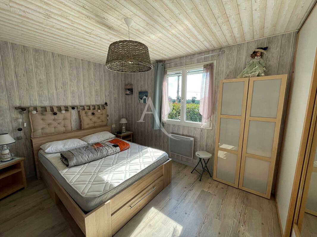 Maison à SAINT-HILAIRE-LA-FORET