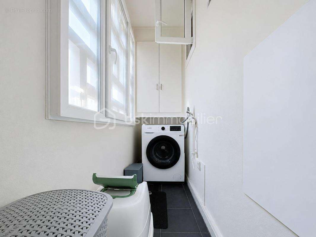 T4 69 m² – Traversant Est/Ouest – Balcon, loggia et cave – Fontaine - photo 4