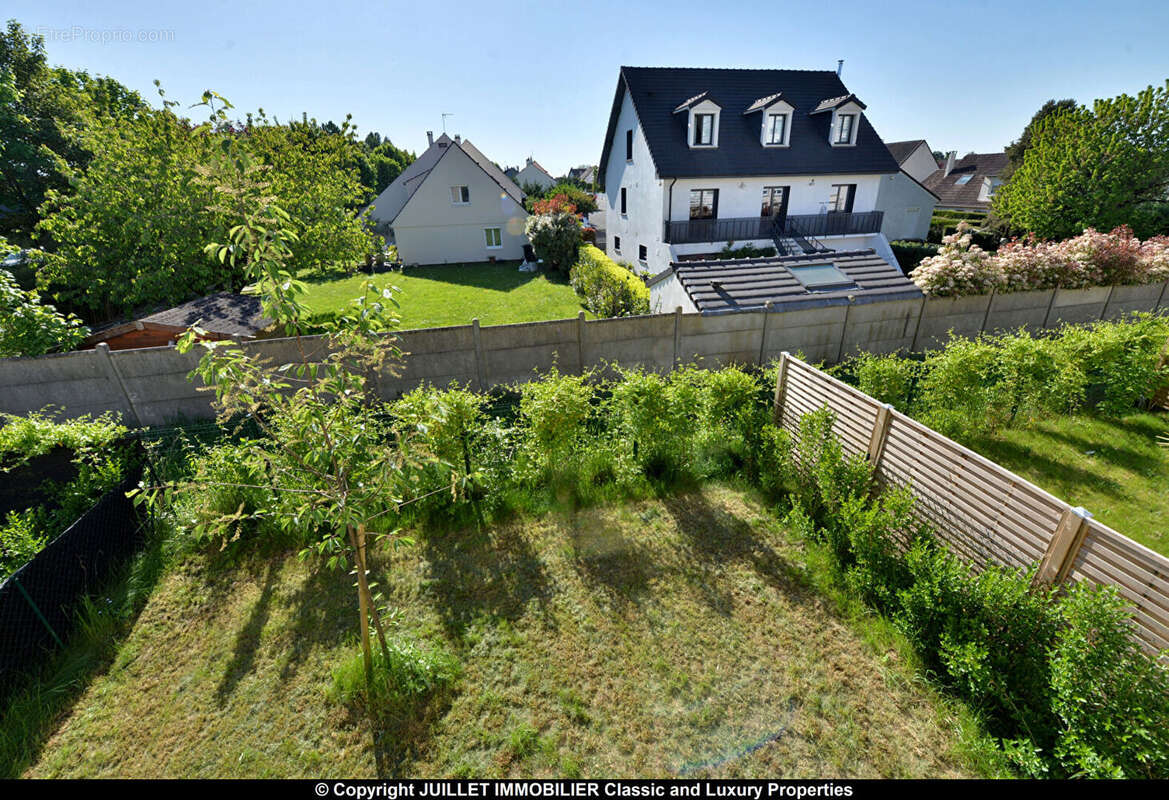 Maison à PONTAULT-COMBAULT