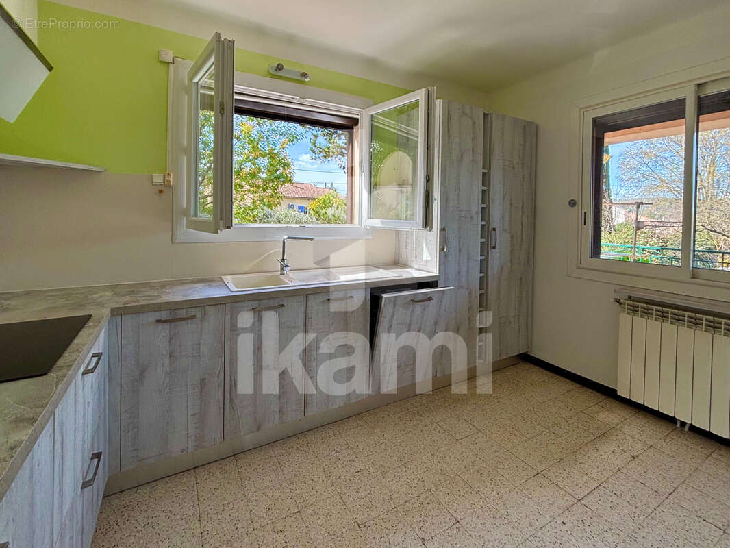 Maison à BAGNOLS-SUR-CEZE