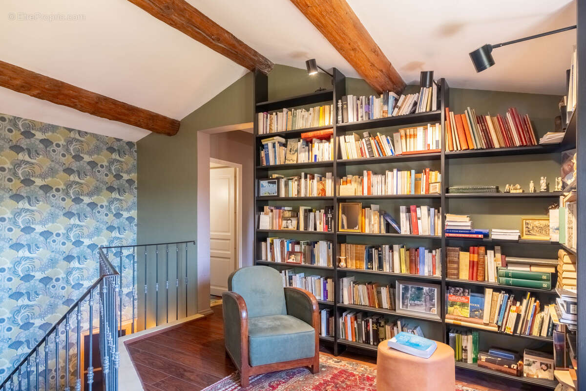 Maison à PERNES-LES-FONTAINES