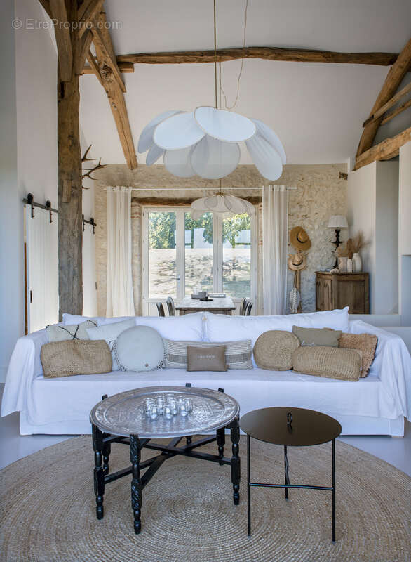 Maison à SAVIGNAC-SUR-LEYZE