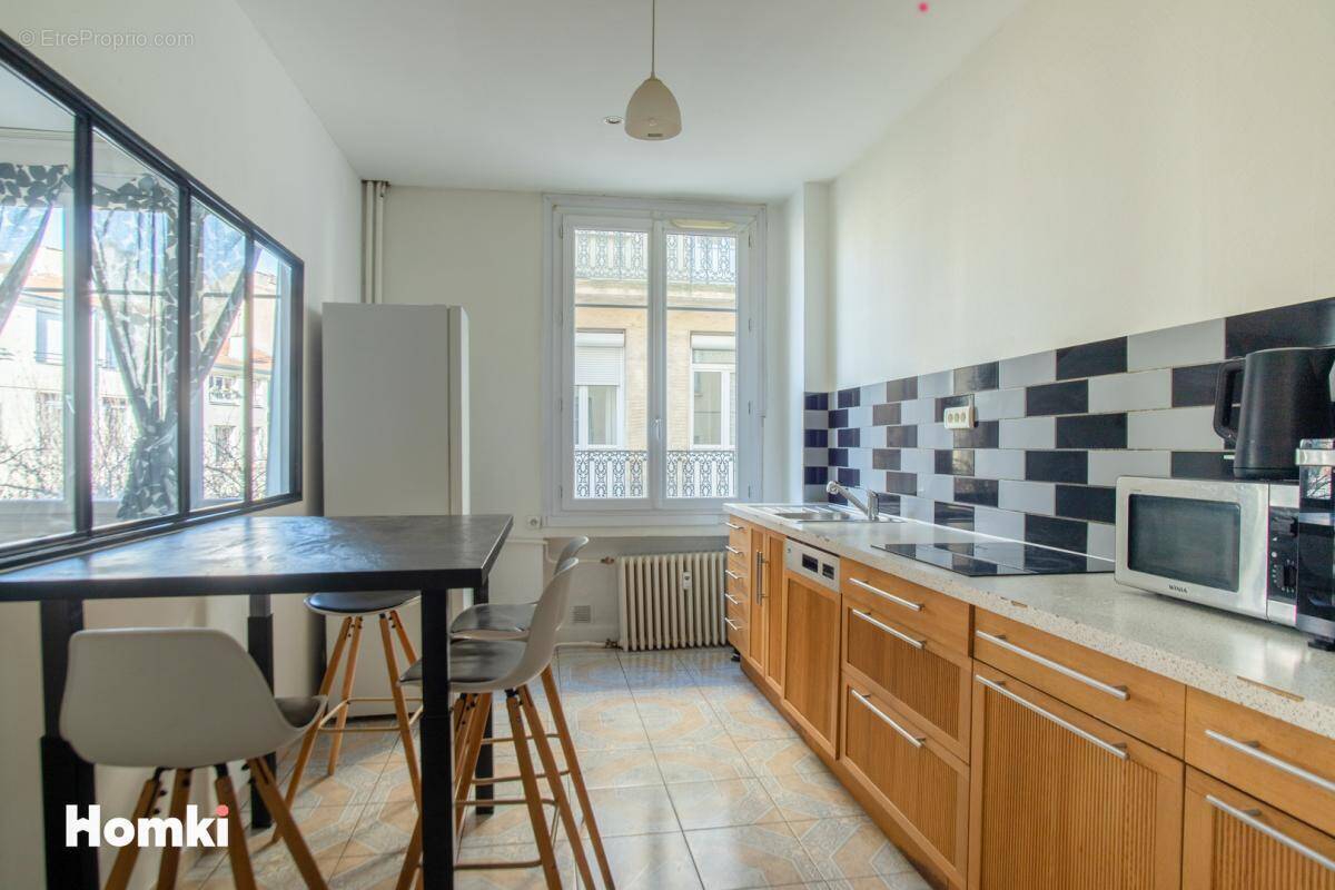 Appartement à SAINT-ETIENNE