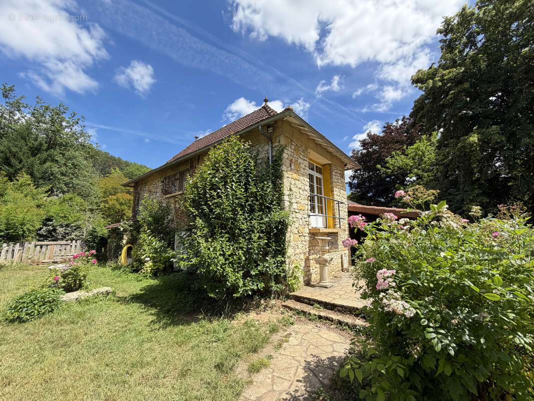 Maison à DURAVEL