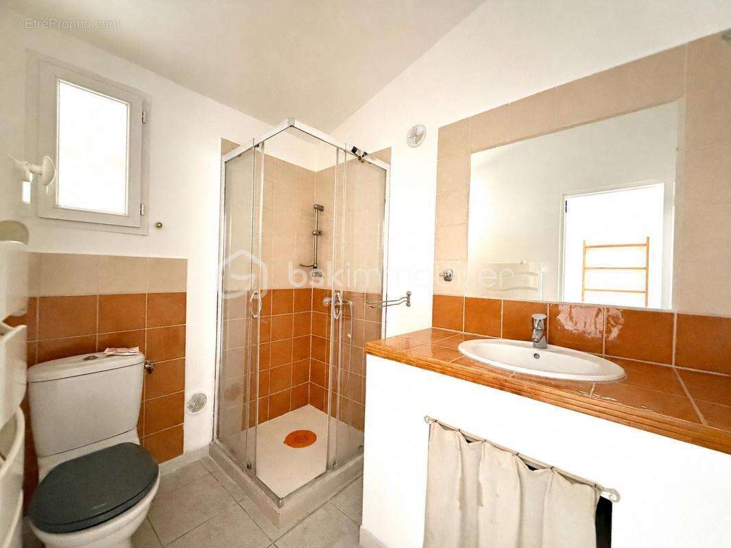 Rare à la vente : propriété avec dépendance indépendante à Saint-Saturnin-les-Apt - photo 24