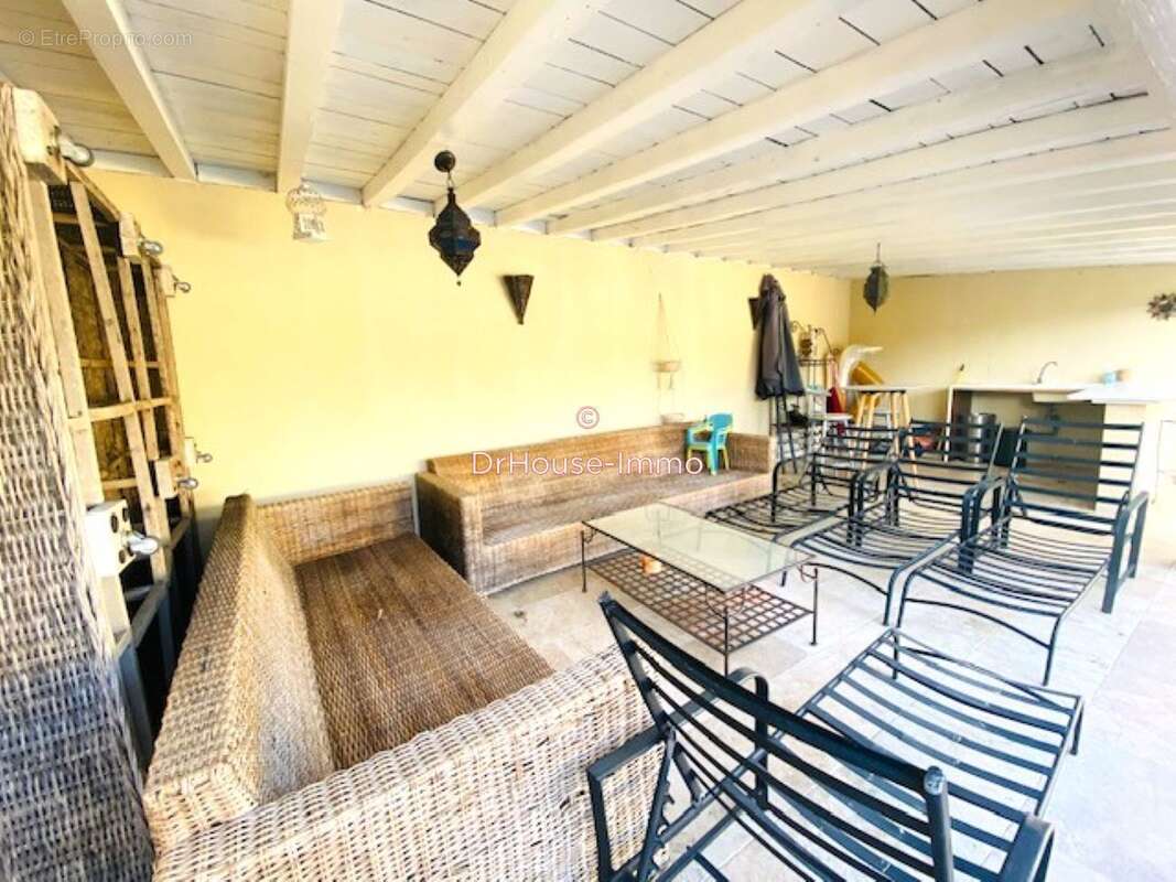 Maison à VEZENOBRES