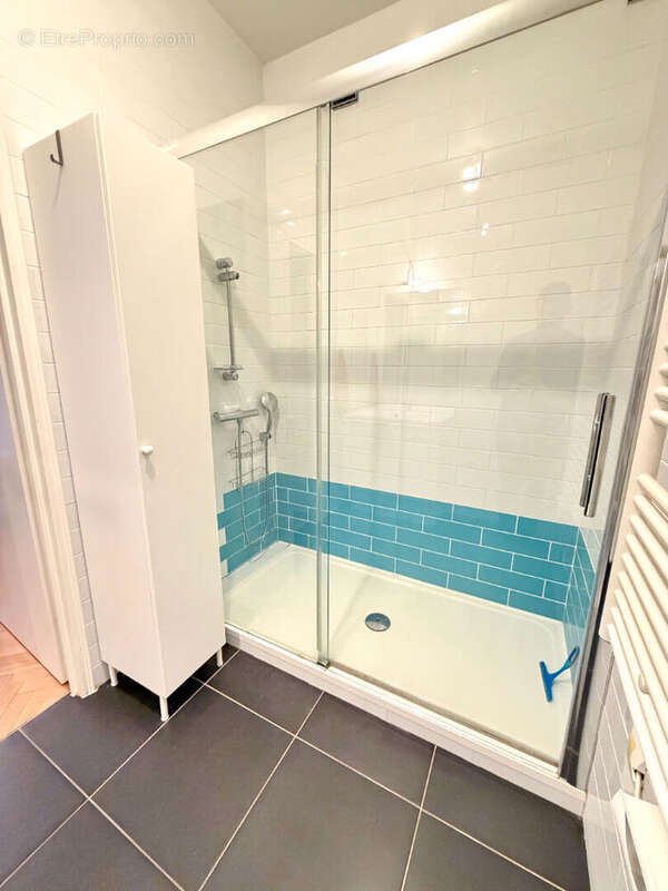 Appartement à LA GARENNE-COLOMBES