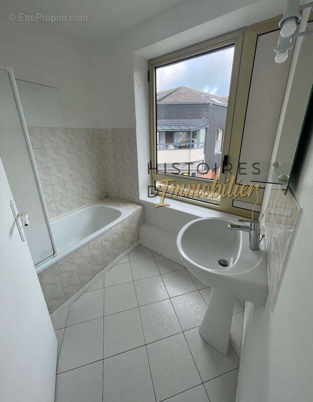 Appartement à MONT-SAINT-AIGNAN